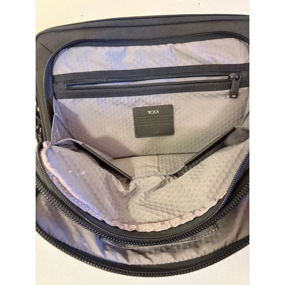Tumi Alpha Bravo Service Crossbody Bag Black‎ Ballistic Nylon 232796D Mens Bag
